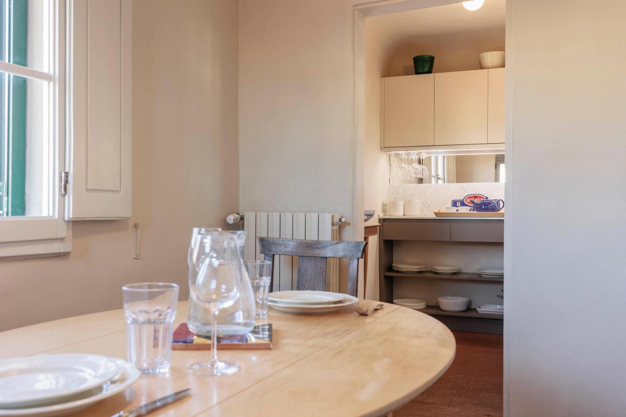 Santo Spirito View Apartment Florence